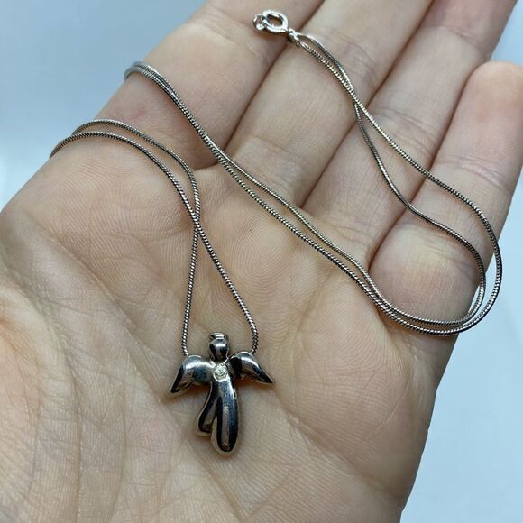 💛 925 Vintage Angel CZ Necklace - Picture 3 of 4